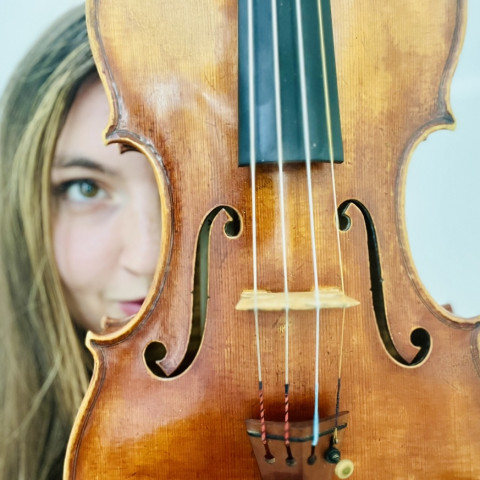 Hire Eliza Willett - Violinist in Virginia Beach, Virginia