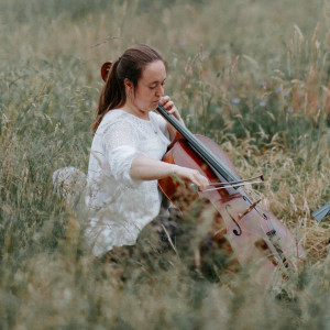 Elizabeth Donovan, cellist - Cellist in Portland, Oregon