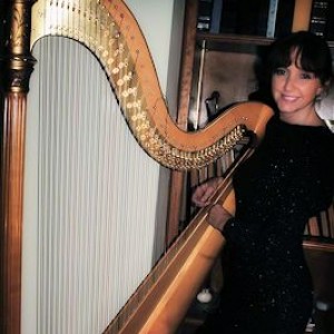 Elizabeth McQuinn Harpist