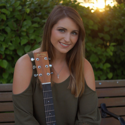 Hire Emily Hope - Singer/Songwriter in Nashville, Tennessee