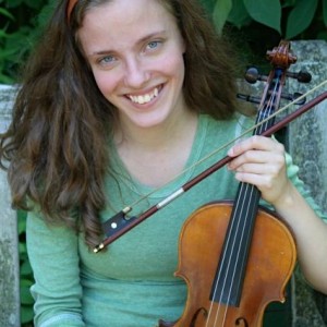 Emily Slomovits - Singing Guitarist in Ann Arbor, Michigan