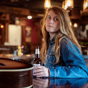 Emily Woodhull - Country Singer in Fredericksburg, Virginia