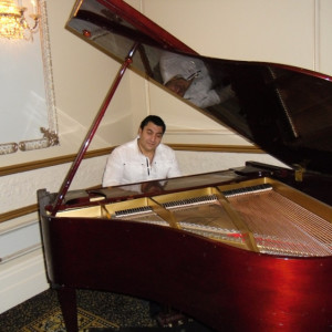 Eric - Pianist / Jazz Pianist in Richmond Hill, Ontario