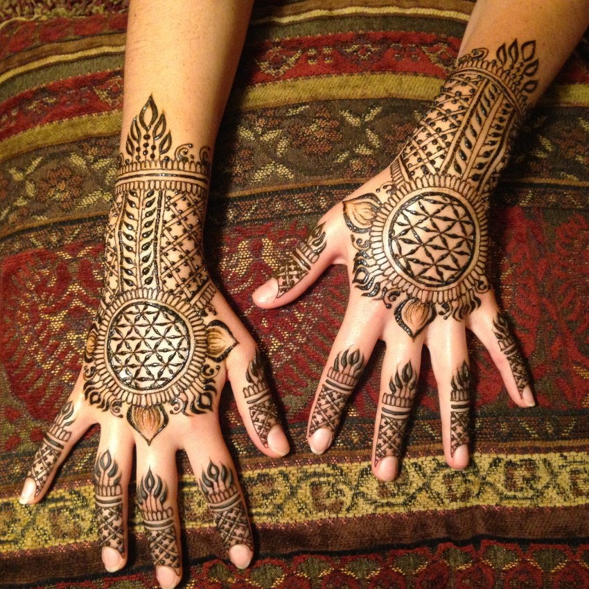 Hire Living Ritual Henna Body Art Henna Tattoo Artist in Portland, Oregon