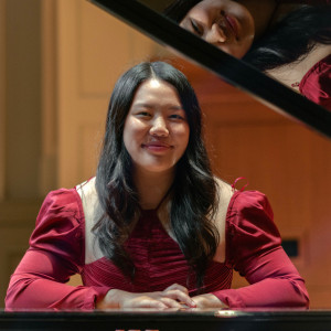 Esil — Classical Pianist - Classical Pianist in Evanston, Illinois