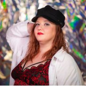 Piper Paxtyn - Burlesque Entertainment in Belleville, Illinois