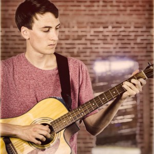 Evan Olmos - Singing Guitarist / Singer/Songwriter in Turlock, California