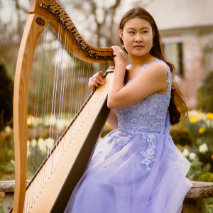 Evelyn Nguyen - Harpist - Harpist / Wedding Musicians in Fredericksburg, Virginia
