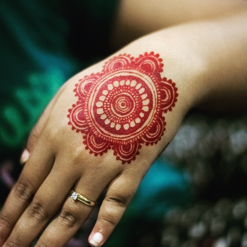 Hire Exquisite Henna by Nikita Henna Tattoo Artist in