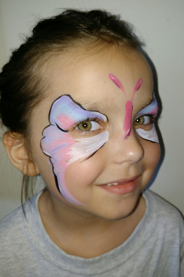 Hire Cassandra Sandwith Paints Face Painter in Washington