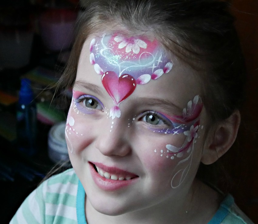 Hire Face Art by Brandi Face Painter in Washington, Iowa