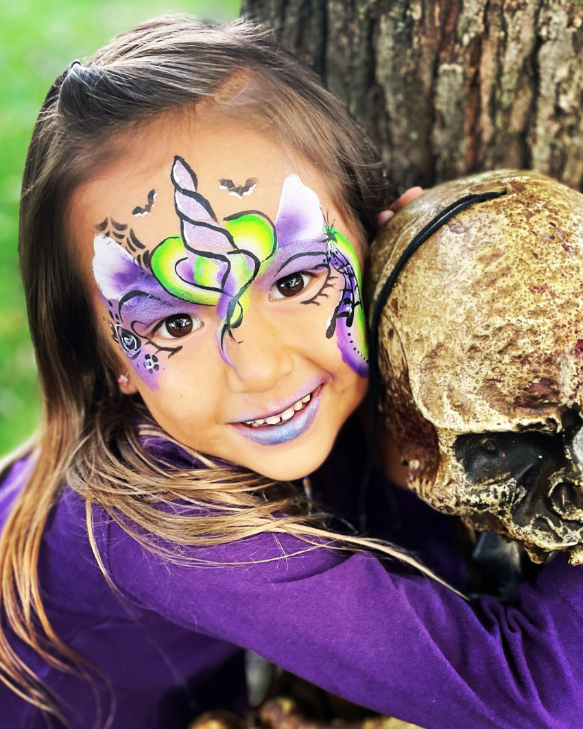 Gallery photo 1 of Fairy Tree Face Painting
