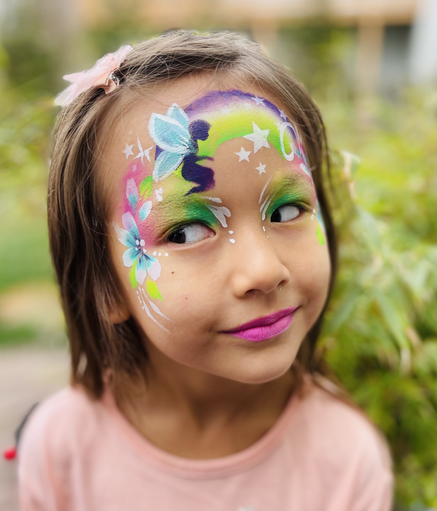 Gallery photo 1 of Fairy Tree Face Painting