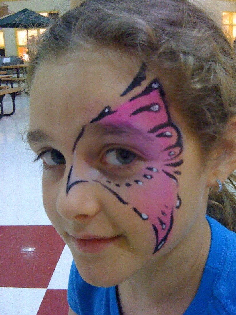 Gallery photo 1 of Fantastic Face Painting