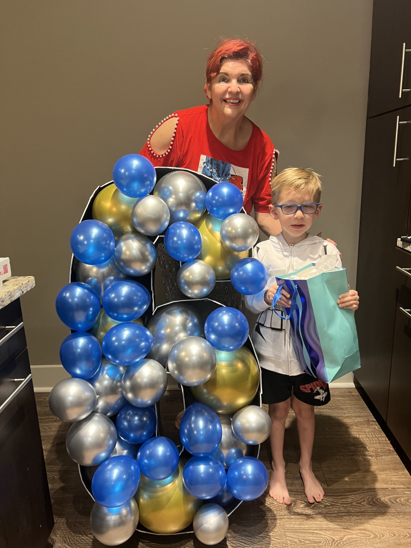 Hire Fantasy Balloons and Face Painting Balloon Twister in Houston, Texas