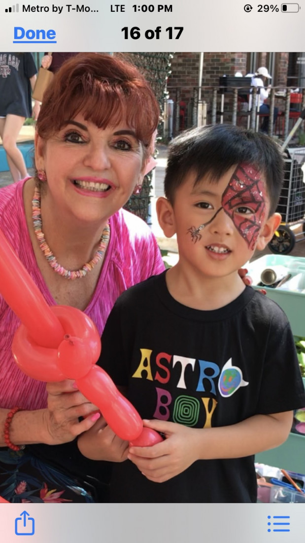 Hire Fantasy Balloons and Face Painting Balloon Twister in Houston, Texas