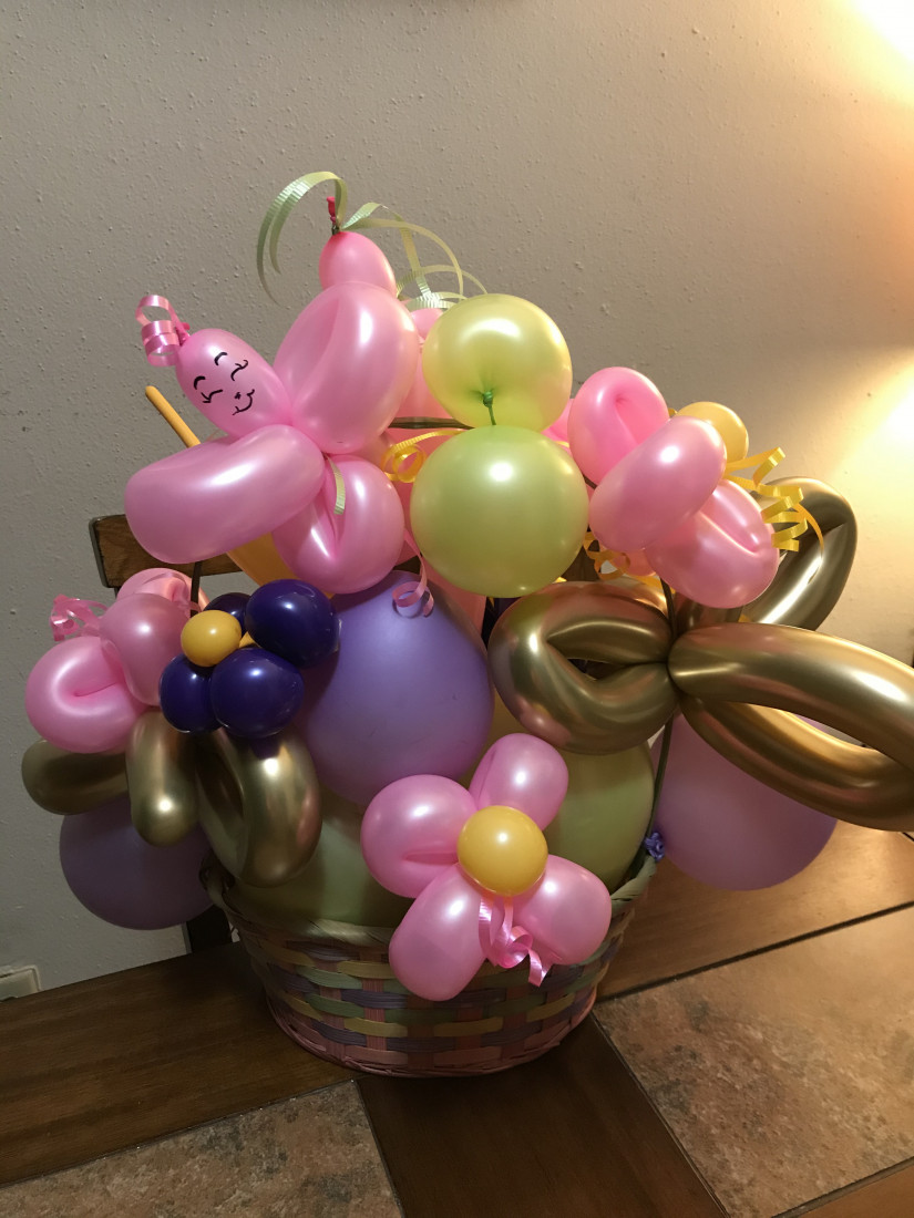 Hire Fantasy Balloons and Face Painting Balloon Twister in Houston, Texas