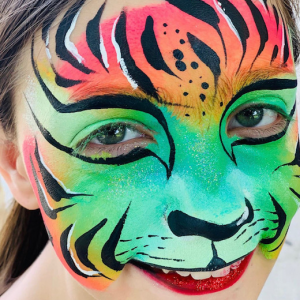 Fantasy World Deluxe Facepainting