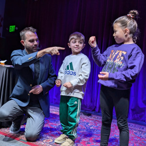 Felix Riba Magic - Magician / Holiday Party Entertainment in Pittsburgh, Pennsylvania