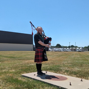 Fenian Pipes - Bagpiper in Springfield, Missouri