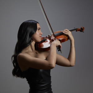 Shejeru Violin - Violinist / Strolling Violinist in Maspeth, New York