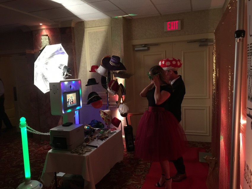 Hire Flashing Lights Photo Booths Photo Booths in Bronxville, New York