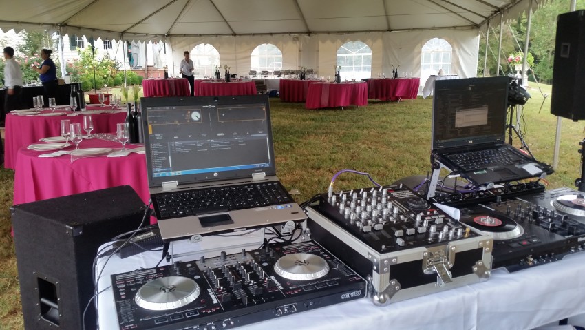 Gallery photo 1 of Floyds DJ Services