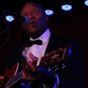 Franklin - Singing Guitarist in Miami Beach, Florida