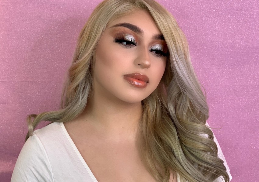 Hire Freelance Makeup Artist - Makeup Artist in Long Beach, California