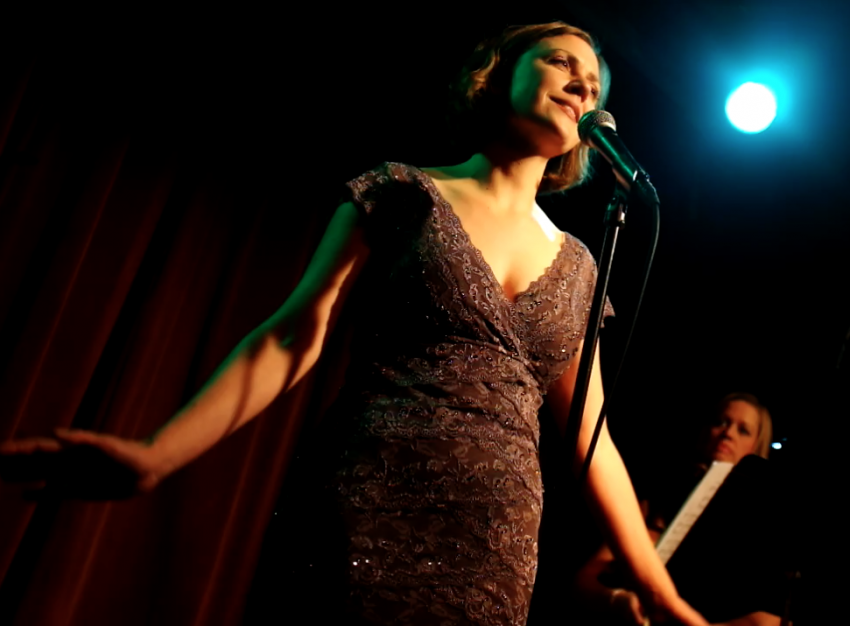 Gallery photo 1 of Elise LaBarge, French and Jazz Singer