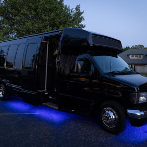 Friend Transportation LLC - Limo Service Company in Newark, New Jersey