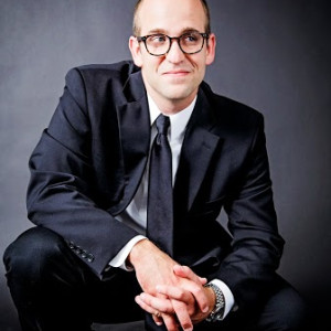 From private to clubs and corporate gigs - Stand-Up Comedian in Bellevue, Kentucky