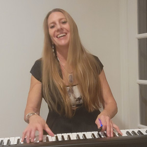 Gab Kallay Music - Pianist in Stamford, Connecticut