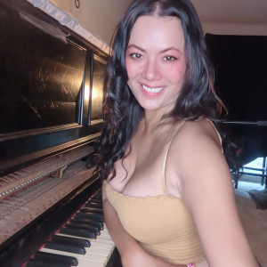 Georgette Van Sand - Singing Pianist in Marina Del Rey, California