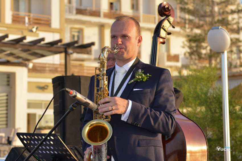 Hire Gizem & Butterfly Blue Jazz Band in New York City, New York