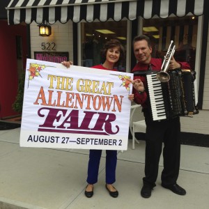 Glenn Miller - The Big One Man Band! - Accordion Player / Mardi Gras Entertainment in Allentown, Pennsylvania