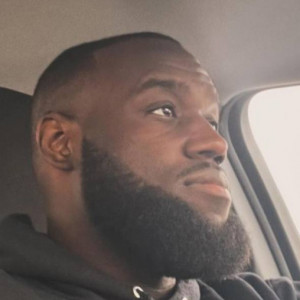 6'1 LeBron James Impersonator - Look-Alike in Aurora, Colorado