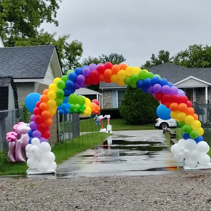 Hire Goganberry Balloons & Events Balloon Decor in Louisville, Kentucky