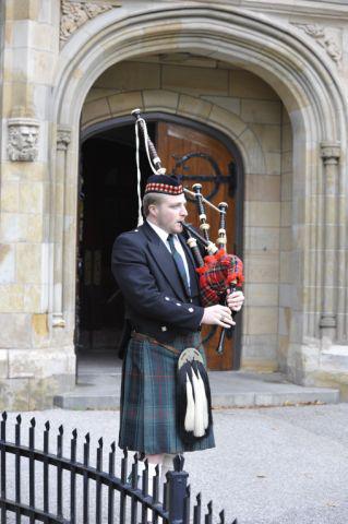 Gallery photo 1 of Graham Edward, Professional Bagpiper