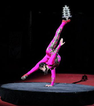 Gallery photo 1 of Great Chinese Acrobats
