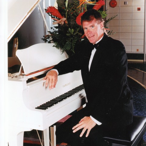 Playing Piano at Von Maur 