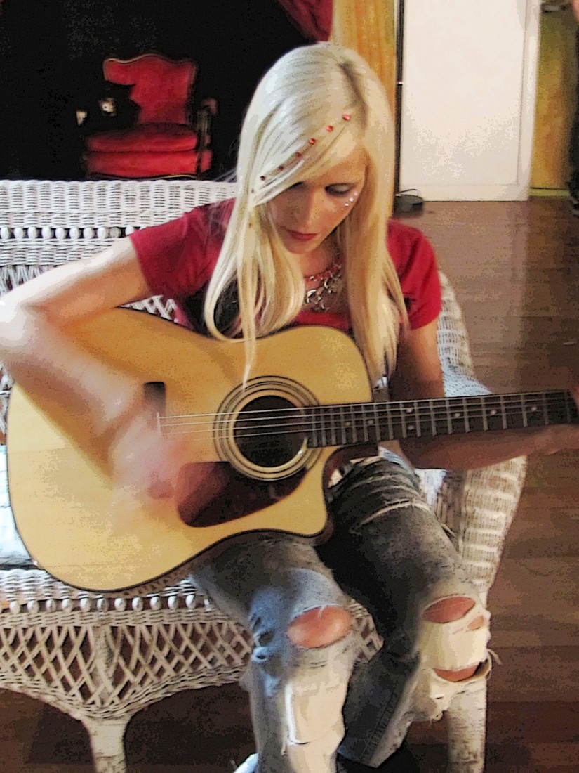 Hire Guitar Gram Comedy Roasts by Jenna GLove Singing Telegram in