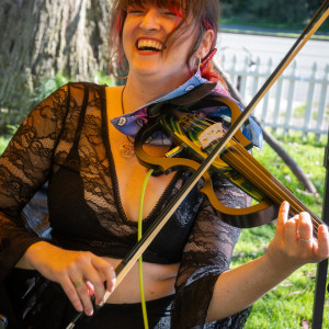 Hannah Glass - Violinist in Long Beach, California