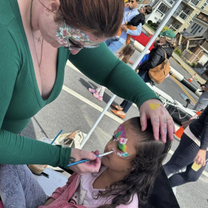 Happy Daisy Face Painting