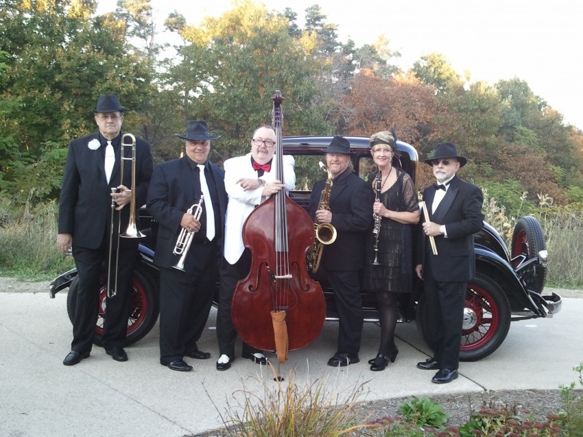 Gallery photo 2 of Hark Up Horns Big Band
