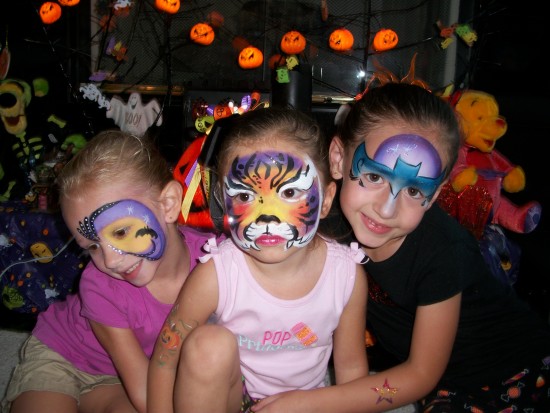 Gallery photo 1 of Heavenly Cheeks Face Painting