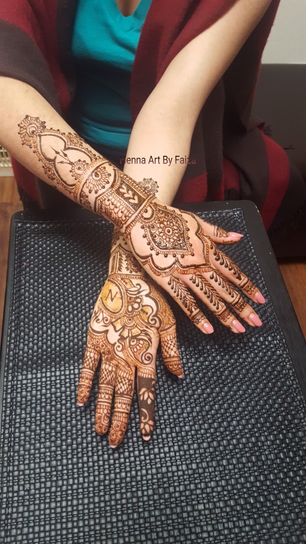 Gallery photo 1 of Henna Art By Faiza