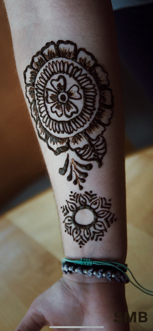 Hire Henna Art by Sam Burns - Henna Tattoo Artist in Nazareth, Pennsylvania