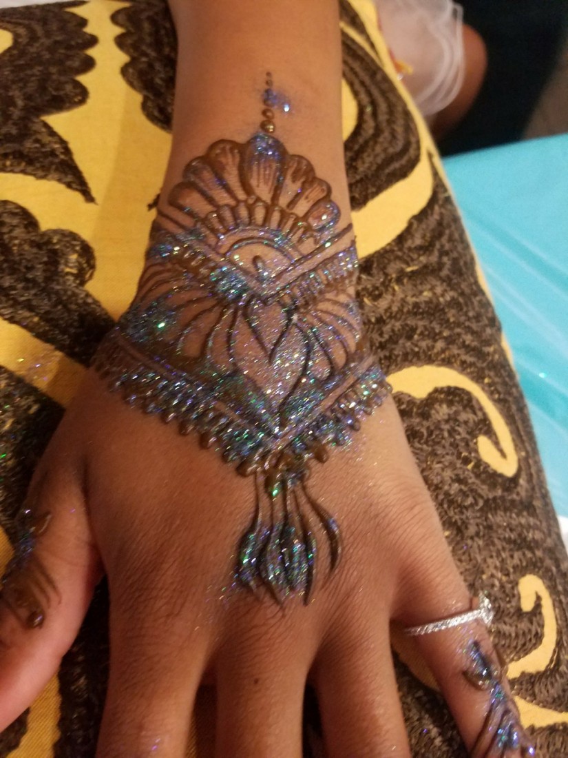 Hire Henna Body Art By Sonie Henna Tattoo Artist In San Diego California 