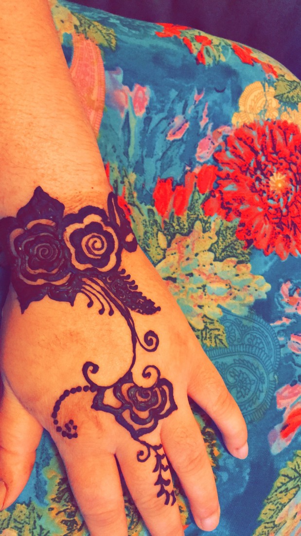 Hire Henna by Nadia Henna Tattoo Artist in Washington
